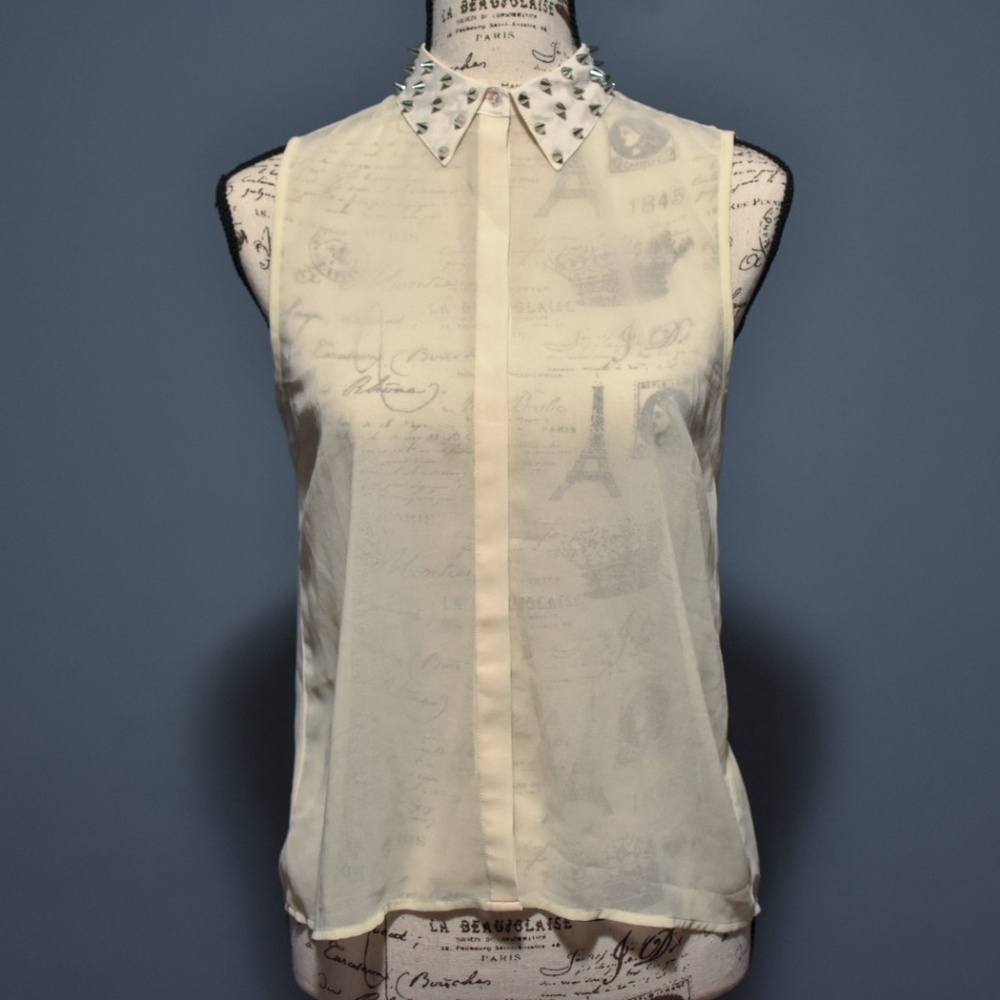 UO Sparkle & Fade Studded Collar Sleeveless Top